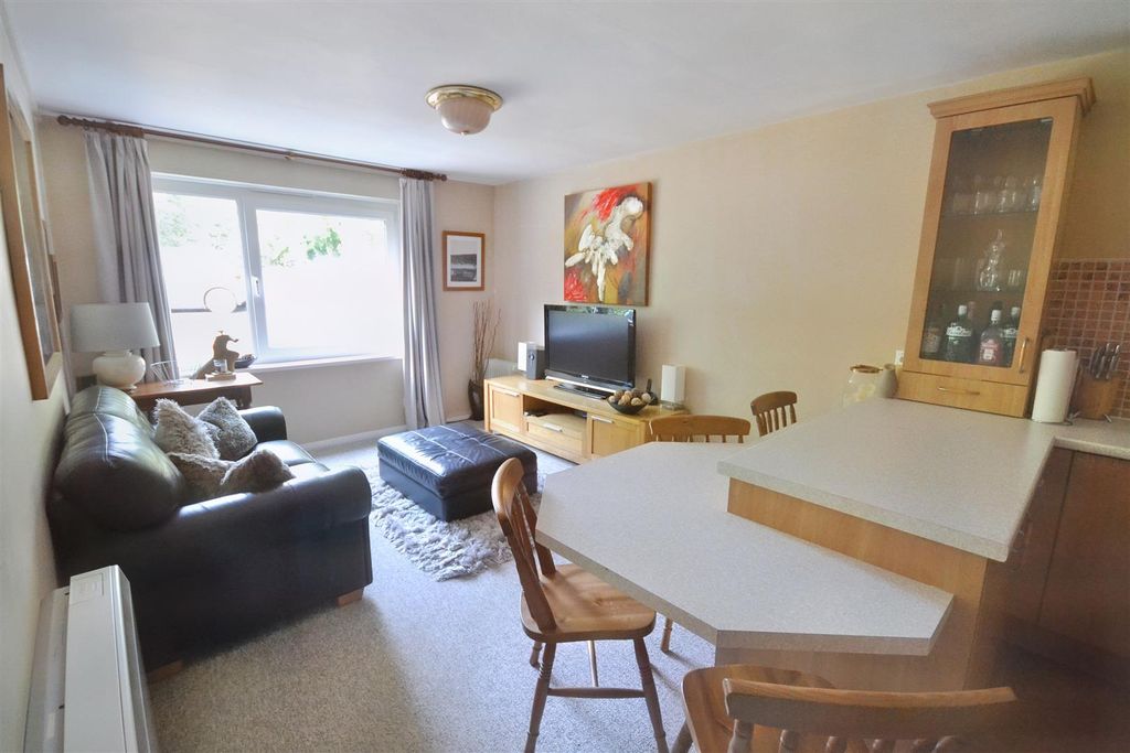 Additional image 11 of 2 bed flat for saleHaven Court, Little Haven, Haverfordwest SA62