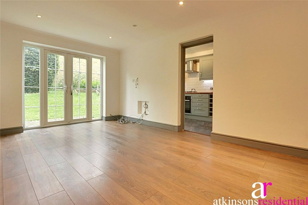 Property photo 2 of 10 Picture No. 23