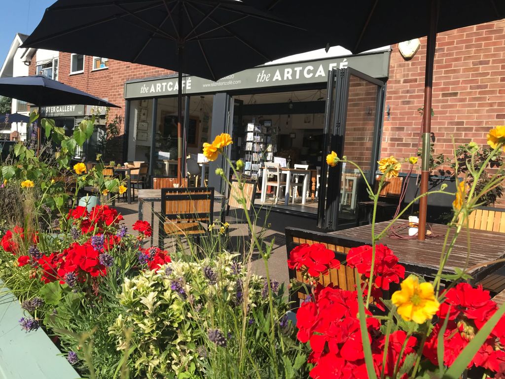 Property photo 2 of 12