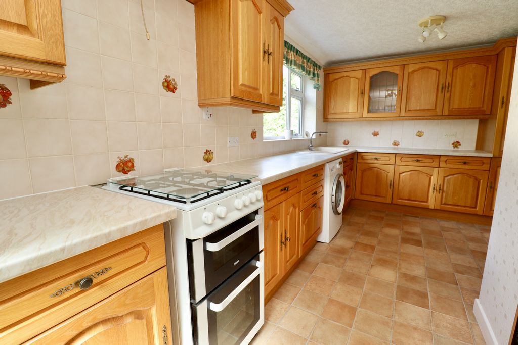 Property photo 3 of 19 Img_9192