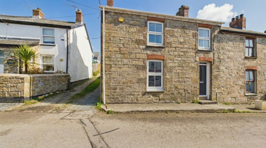 Property photo 1 of 13 3Â Bedroom End Terraced House For Sale