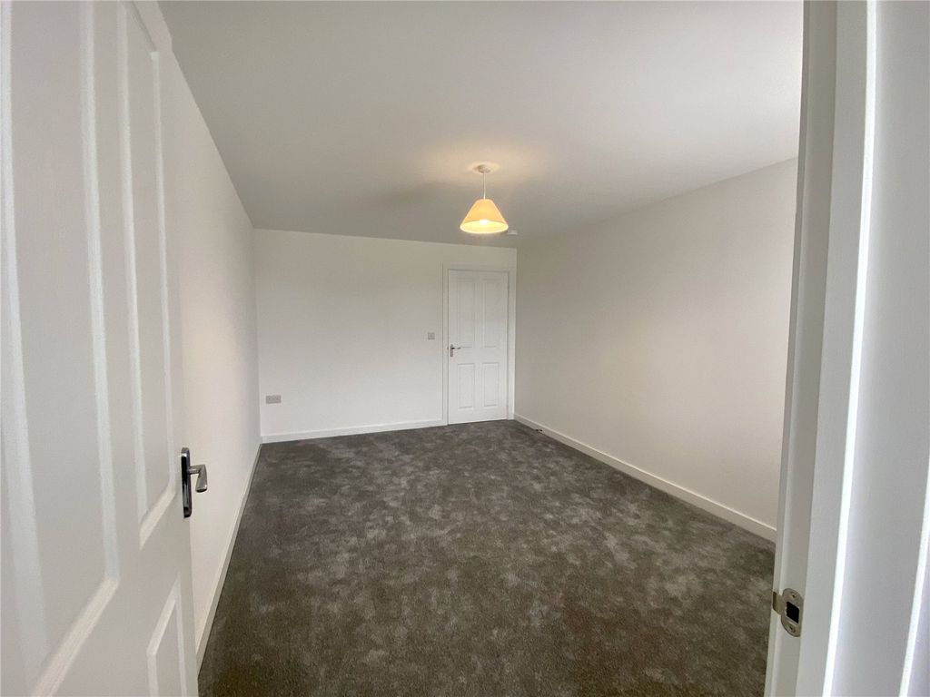 Property photo 3 of 17 Picture No. 18