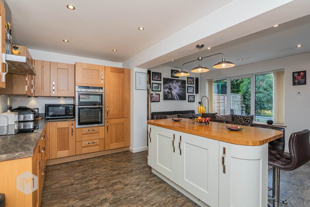 Property photo 3 of 22 Picture No. 07