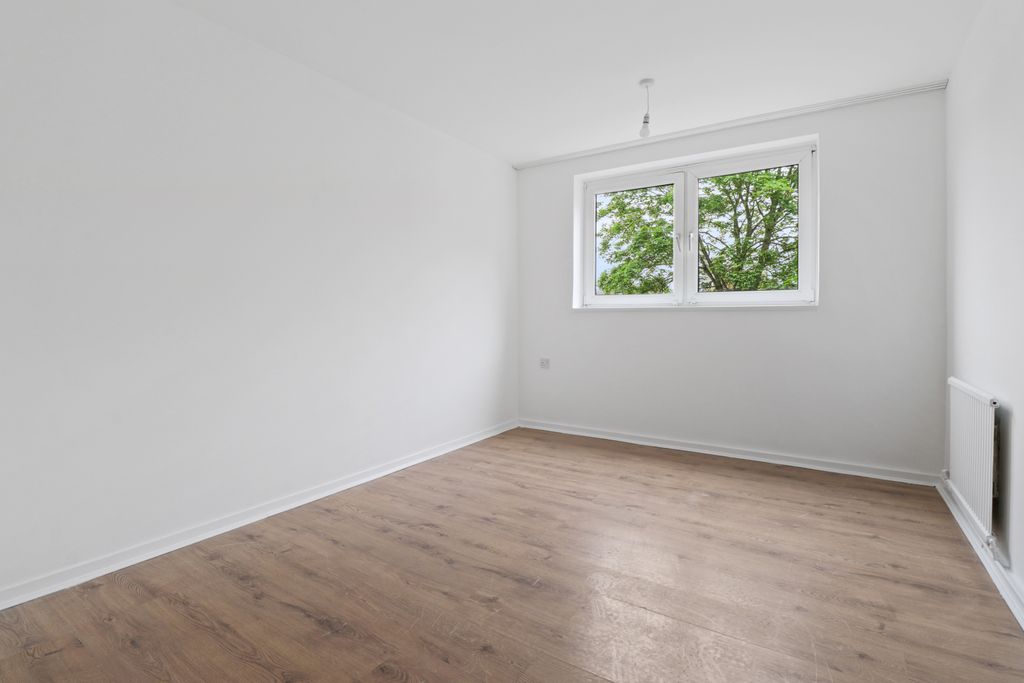 Property photo 3 of 14 Gallery