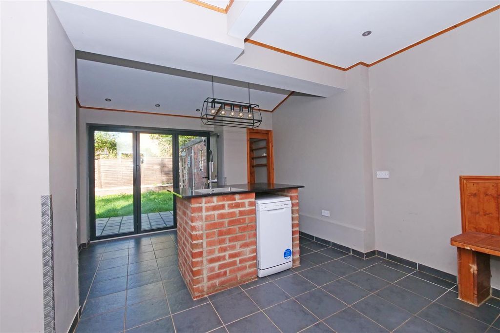 Property photo 2 of 16 Pnmb0822.Jpg