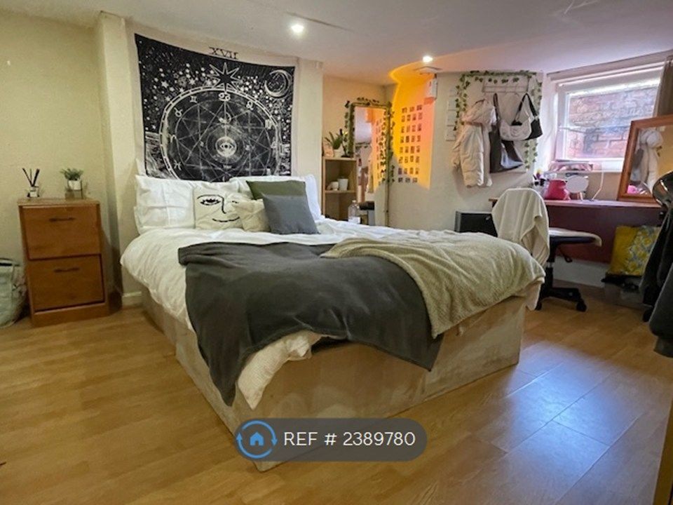 Property photo 2 of 25