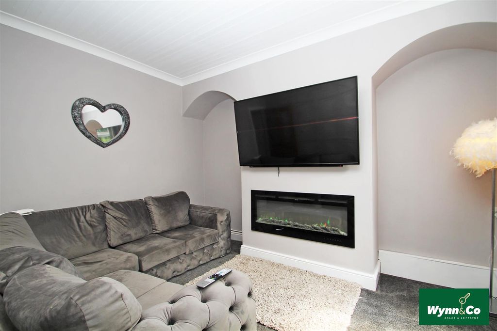 Property photo 3 of 13 Living Room 1.Jpg