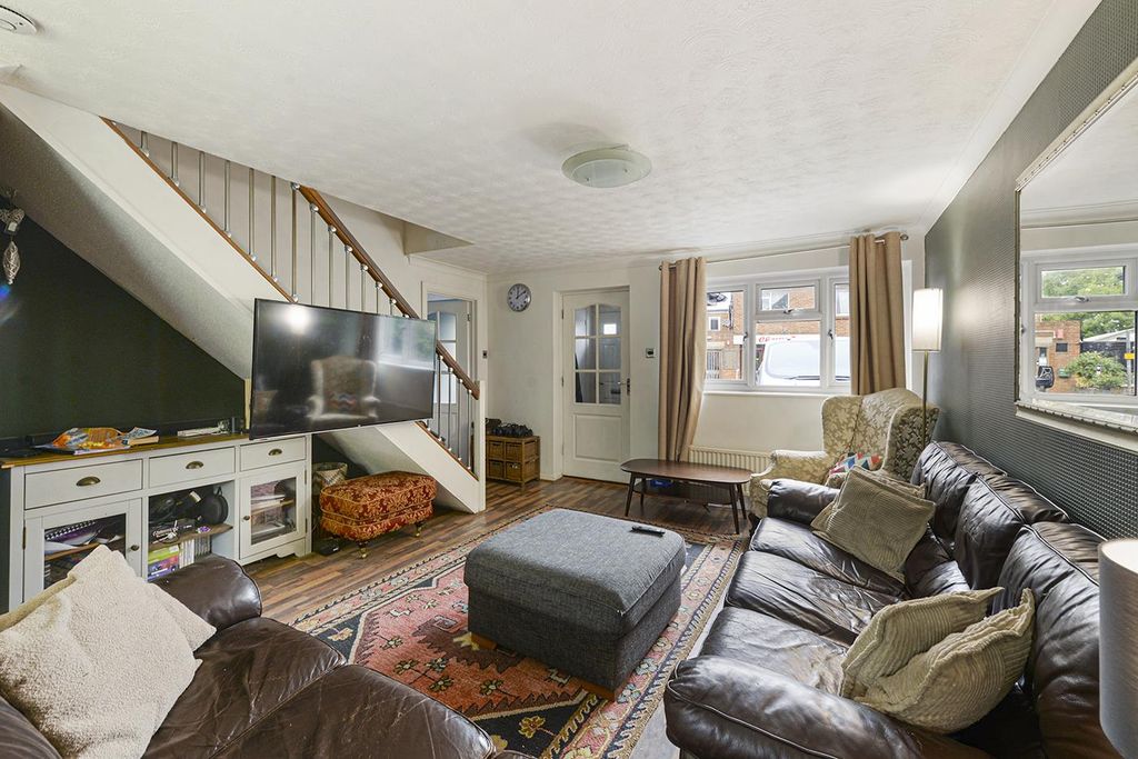 Property photo 3 of 12 Penderry04.Jpg