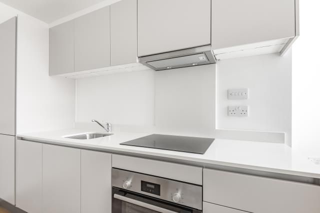 Property photo 3 of 9 Kitchen