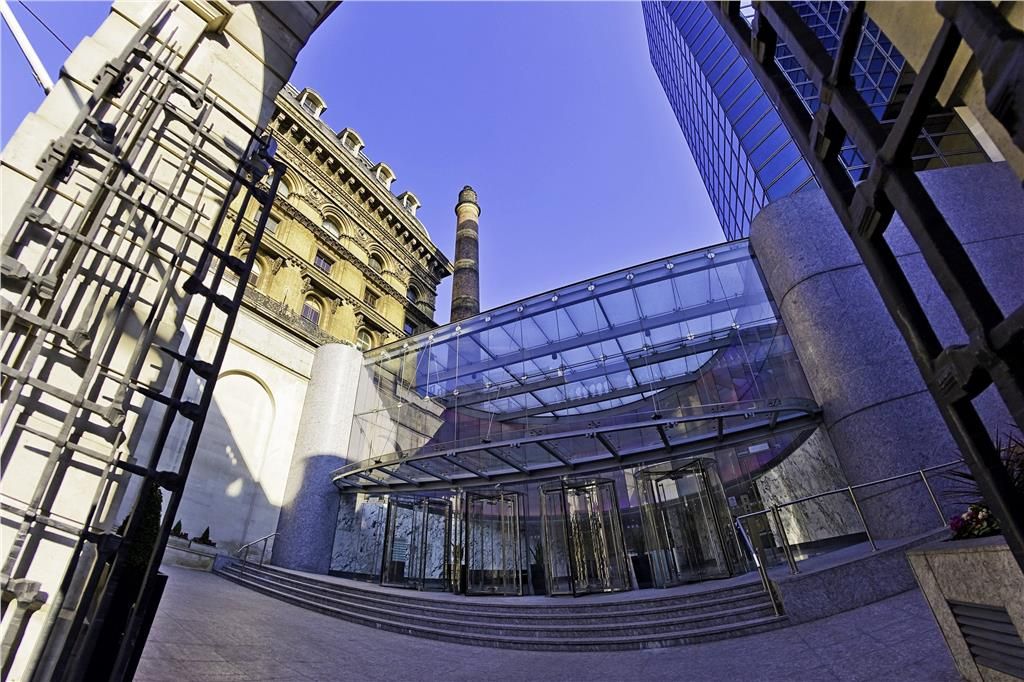 Property photo 2 of 3 Serviced Office To Rent In Buckingham Palace Road,