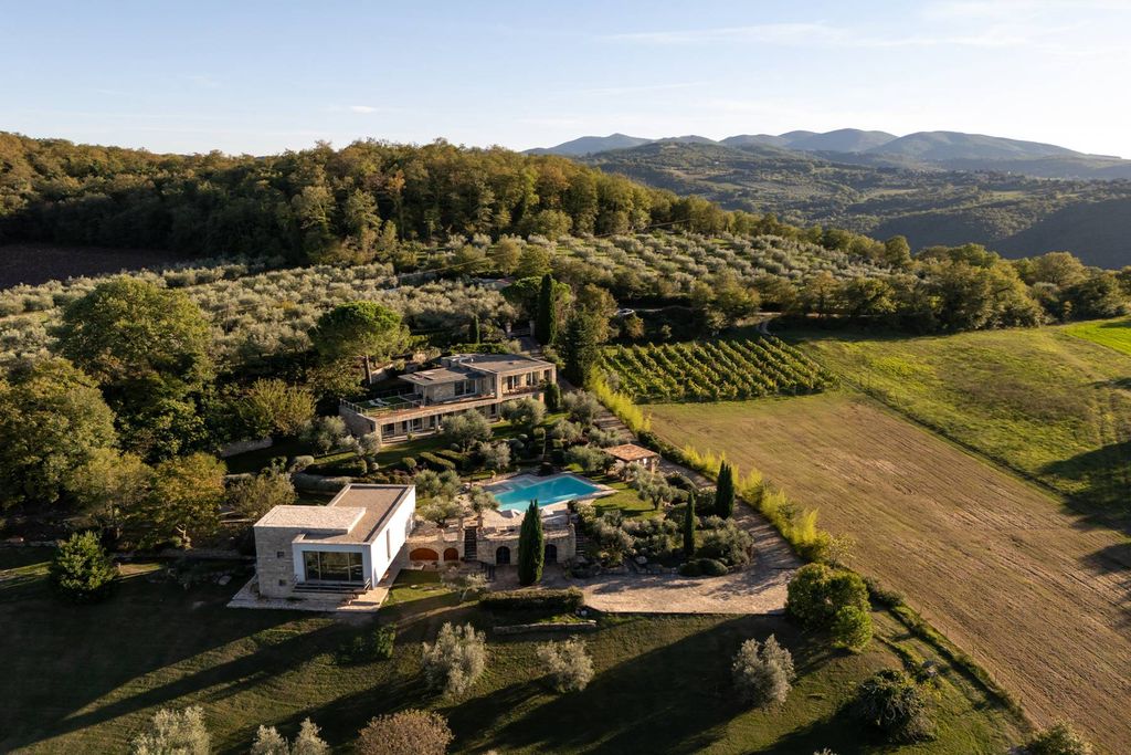 Property photo 1 of 36