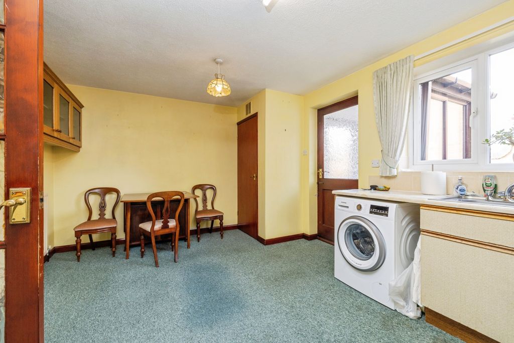 Property photo 3 of 15
