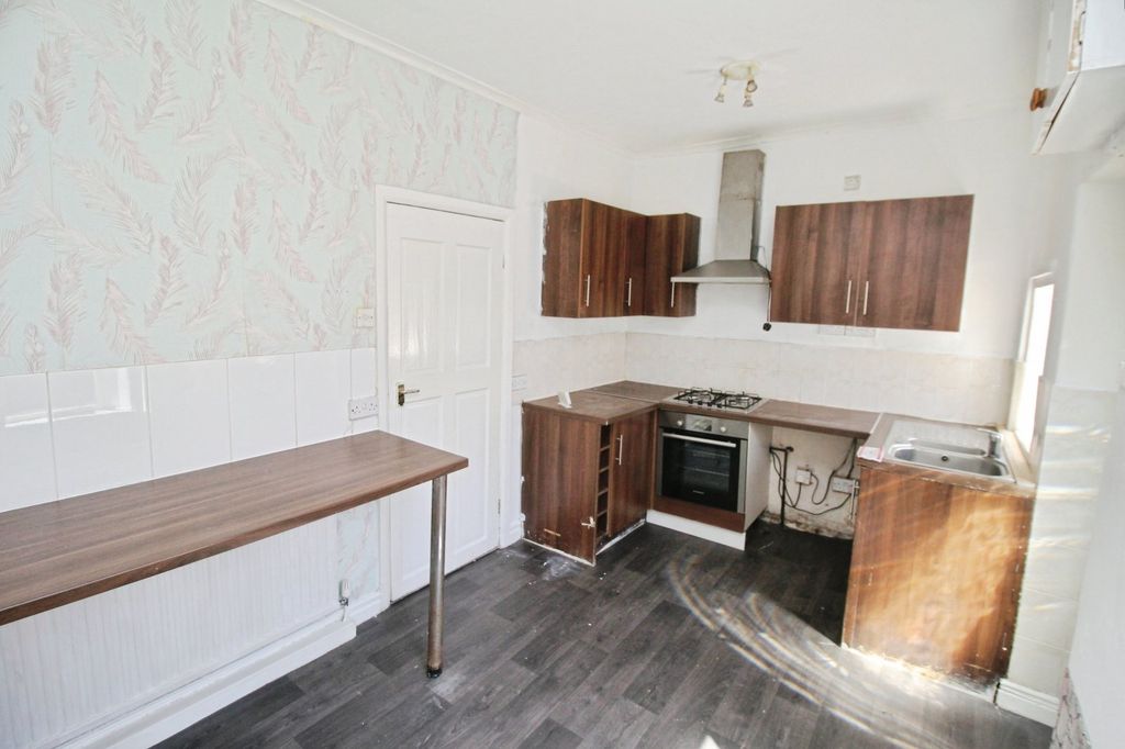 Property photo 2 of 12 Picture No. 02