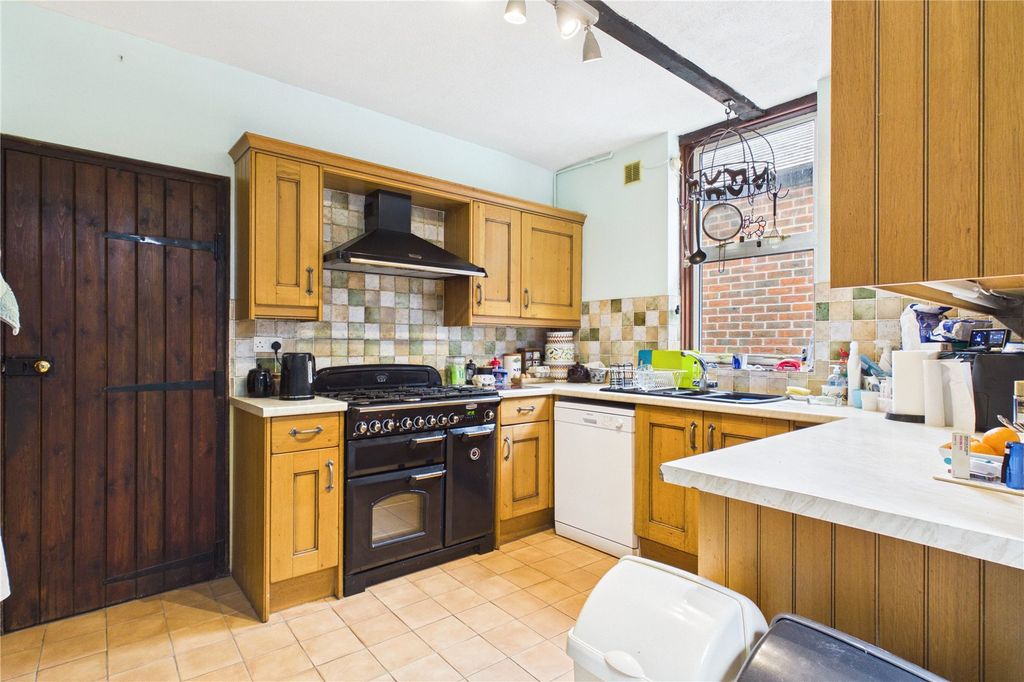 Property photo 3 of 22 Kitchen