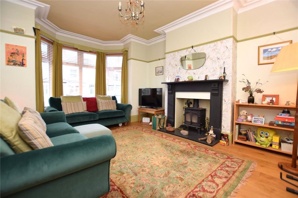 Property photo 2 of 18 Picture No. 08