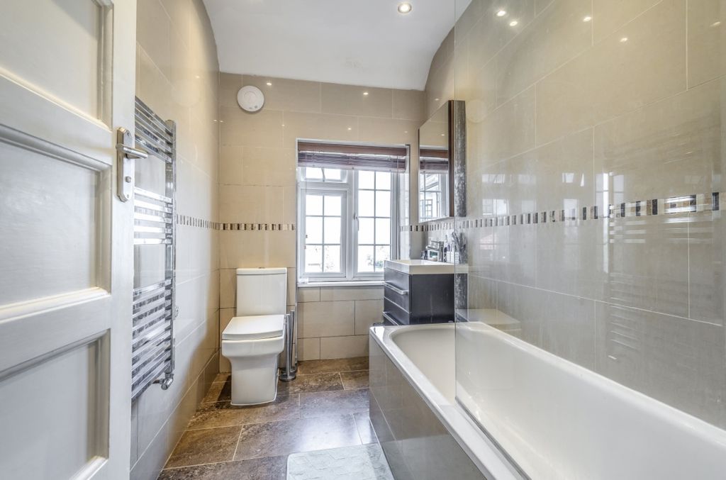 Property photo 3 of 7 462501 (6)