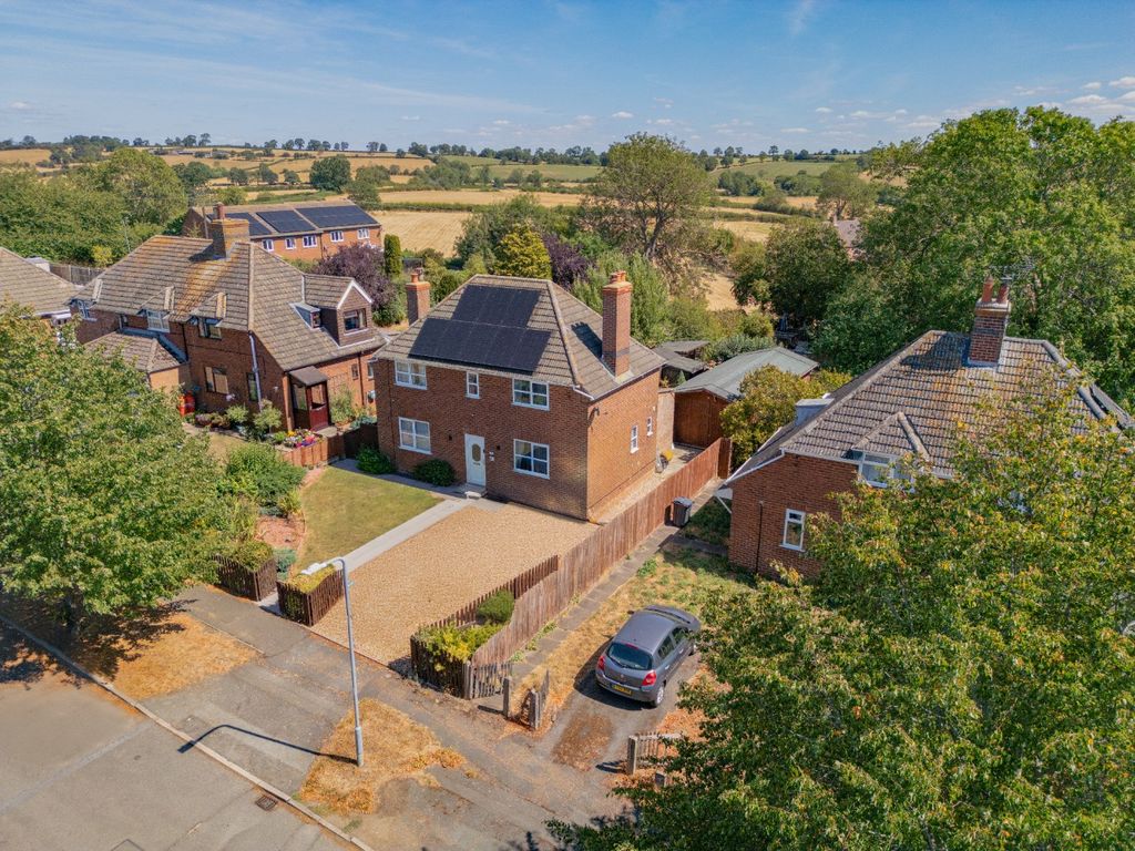 Property photo 1 of 52 5346401