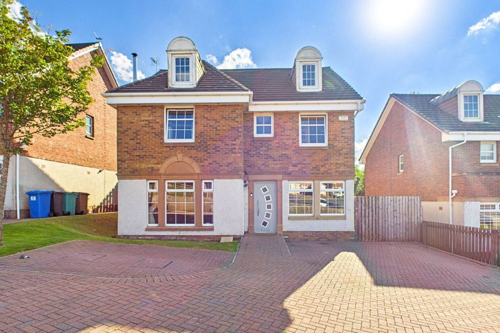 Property photo 1 of 36