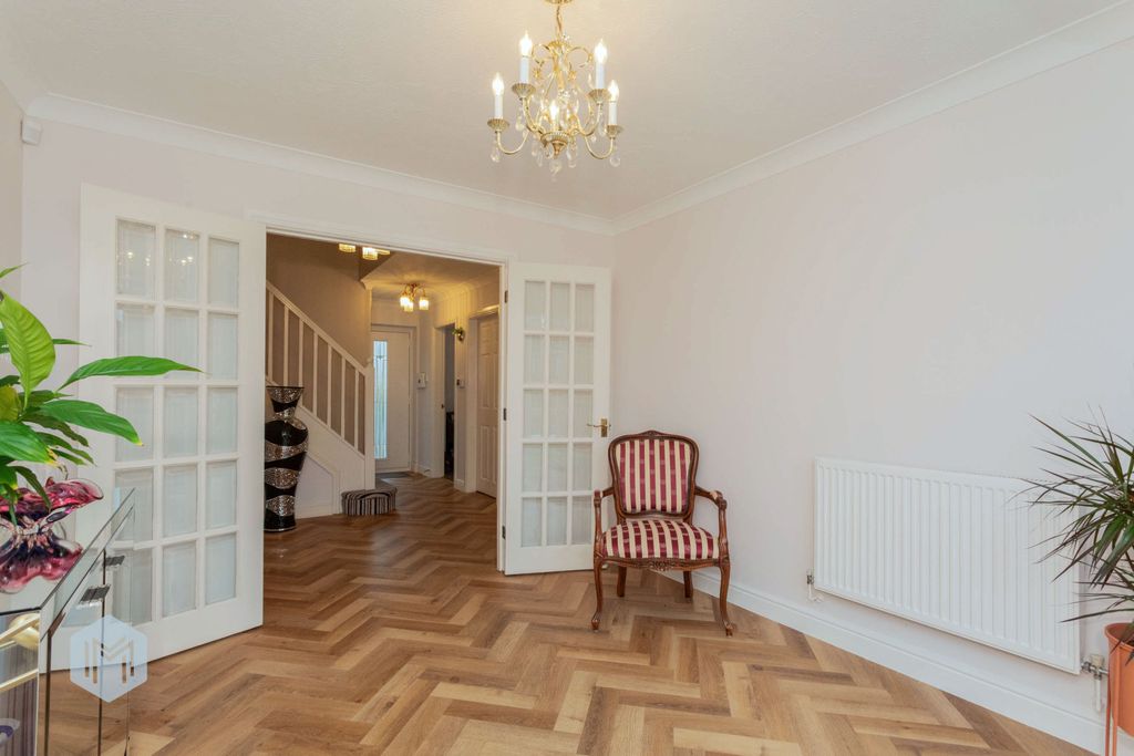 Property photo 3 of 32 Picture No. 21