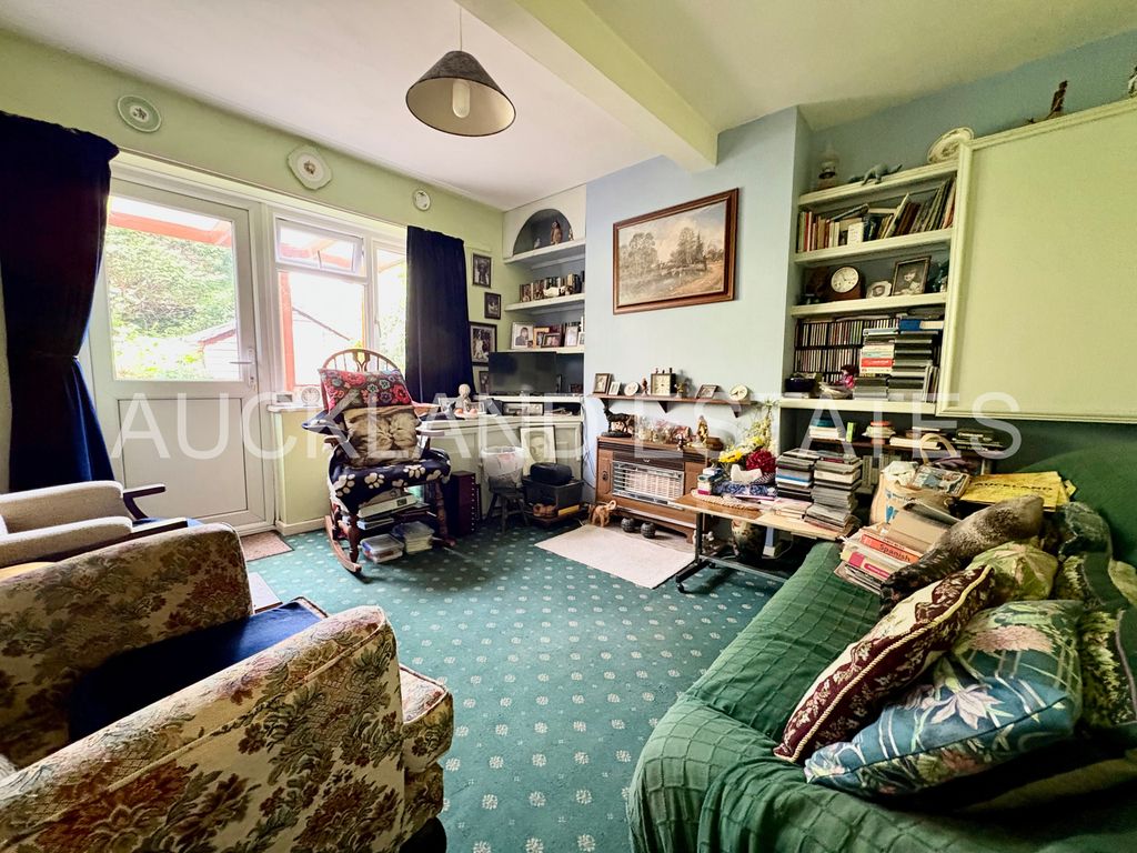 Property photo 3 of 9 Img_6134