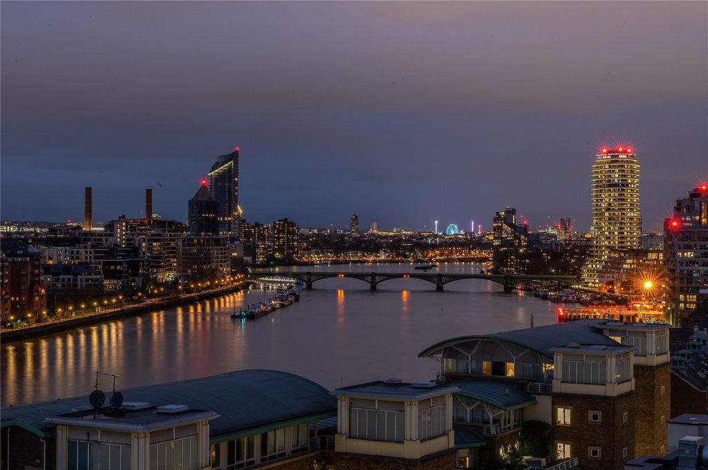 Property photo 1 of 26 View