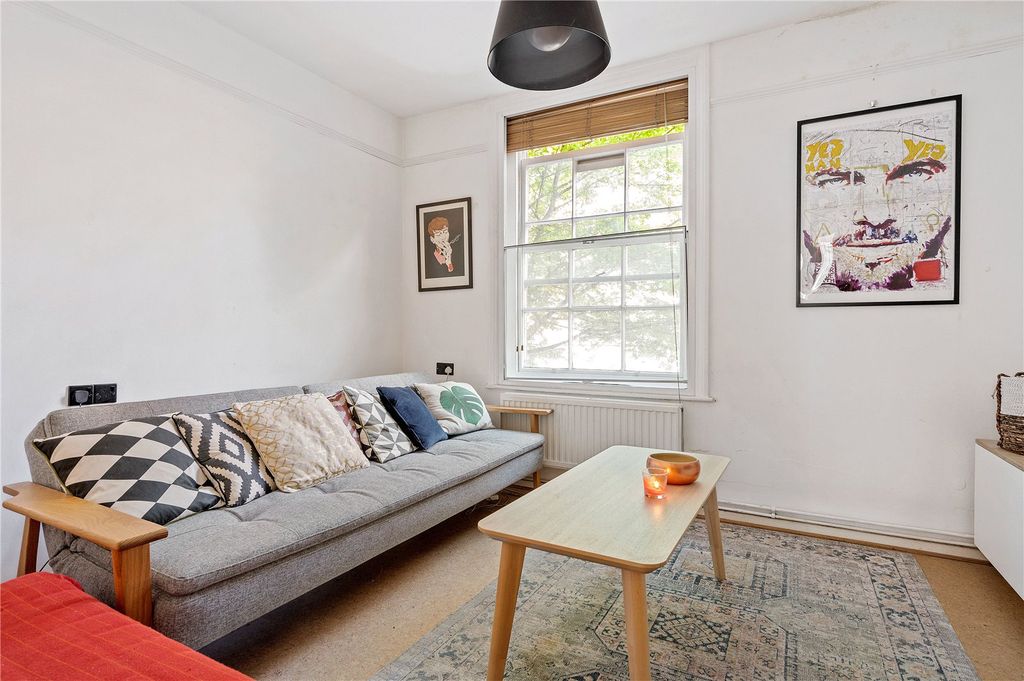 Property photo 2 of 10 Reception