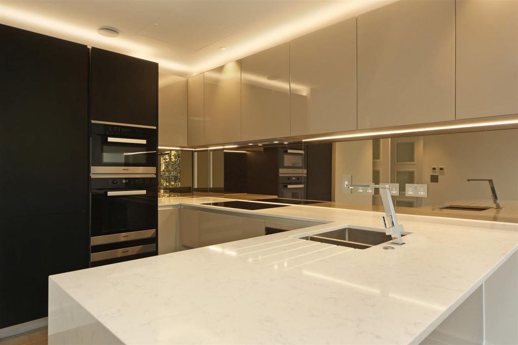 Property photo 3 of 9 Image