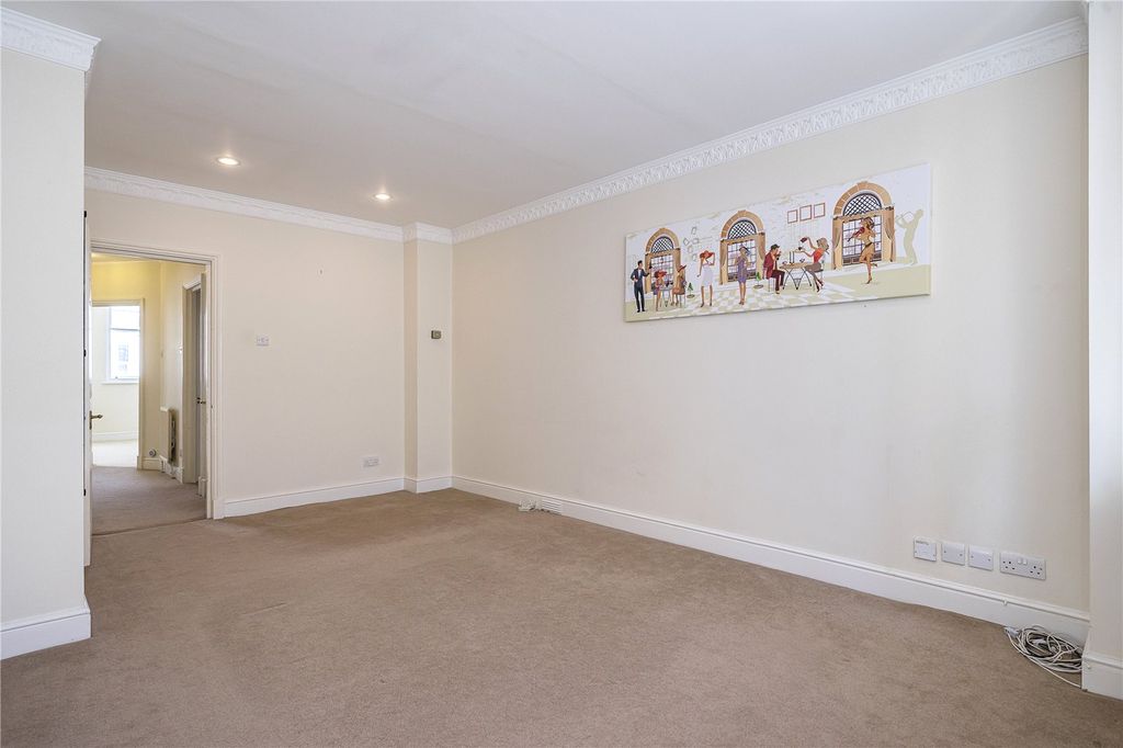 Property photo 3 of 14 Picture No. 16