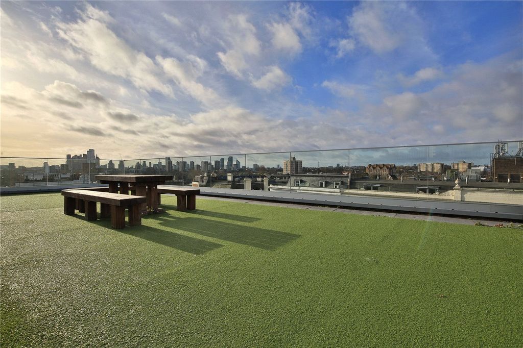 Property photo 1 of 14 Picture No. 18