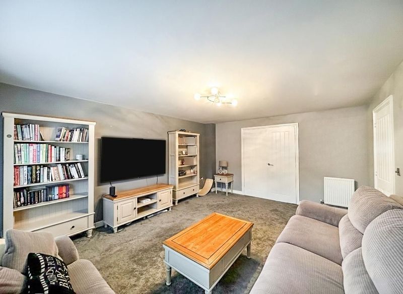 Property photo 3 of 24 Photo 19