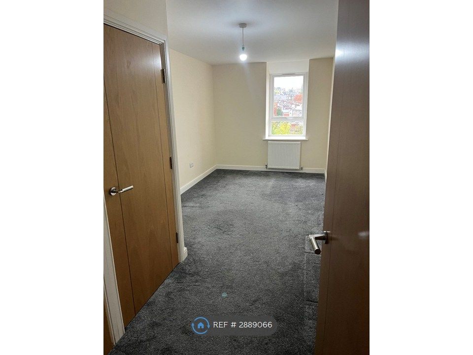 Property photo 3 of 6