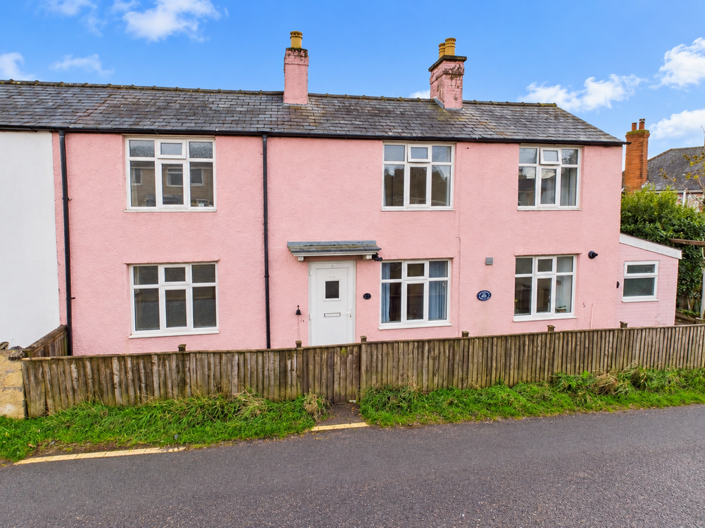 Property photo 1 of 17