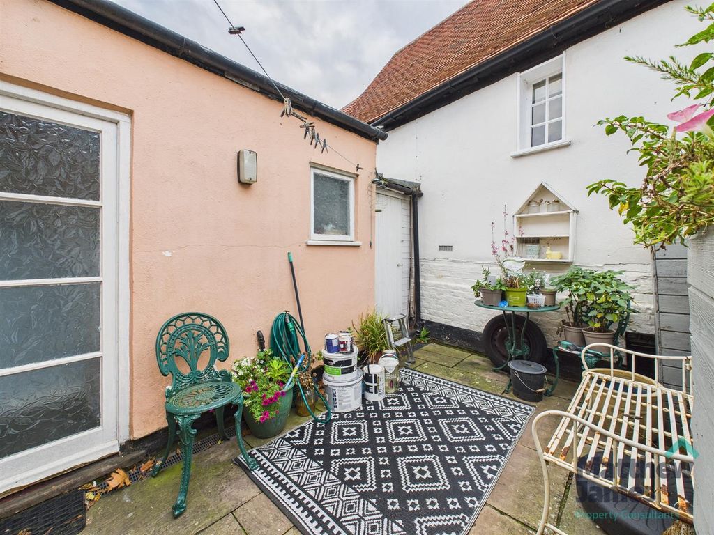 Property photo 2 of 12 Cam03063G0-Pr0145-Still005.Jpg