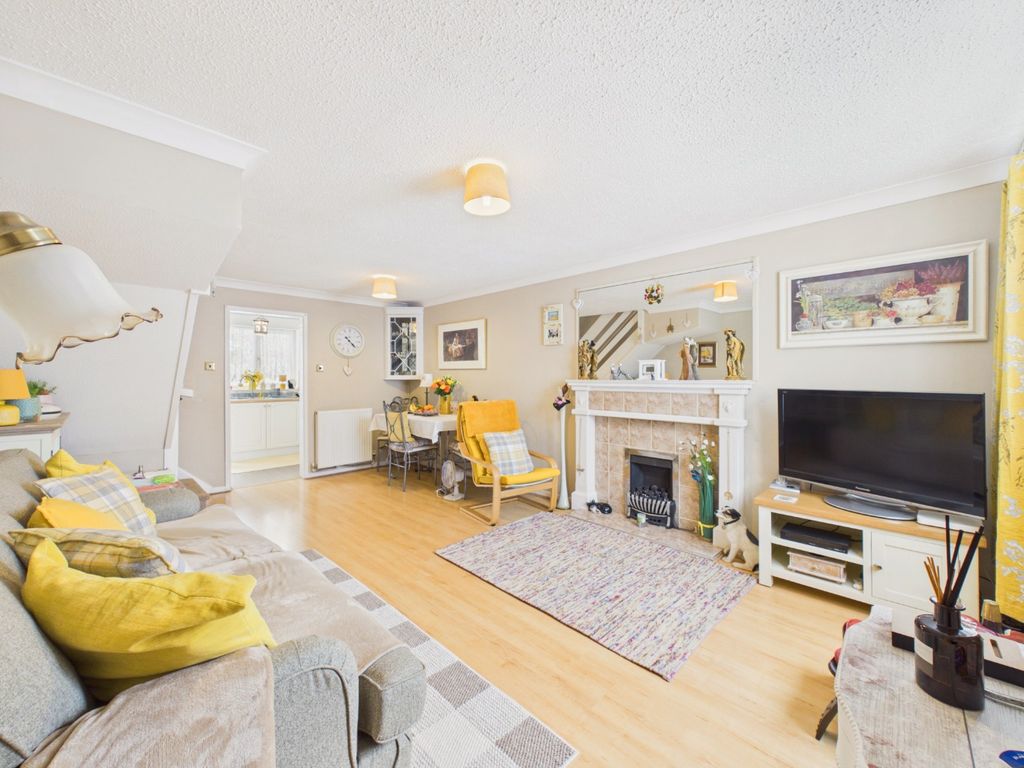 Property photo 2 of 17 5191263