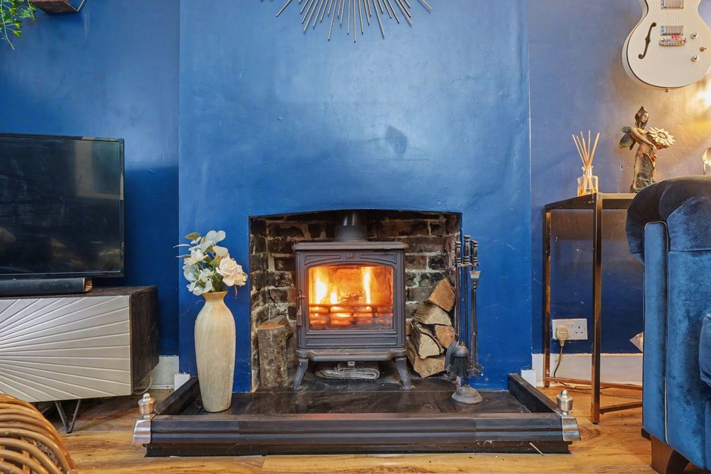 Property photo 1 of 29