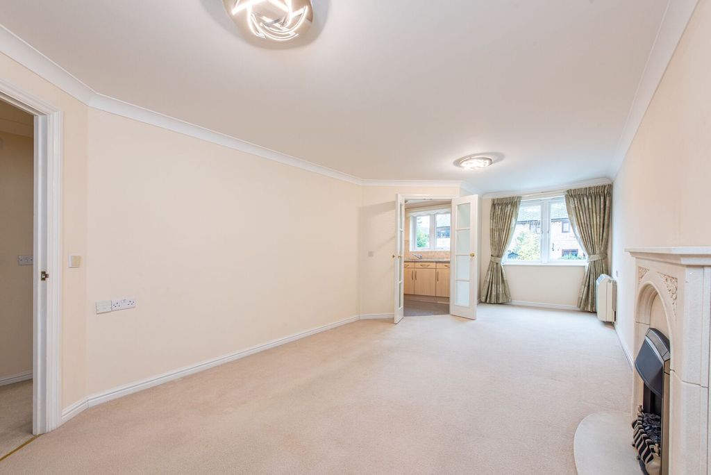 Property photo 2 of 9