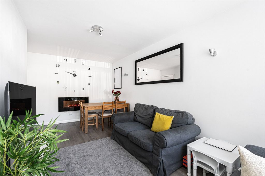 Property photo 3 of 19 Reception Room