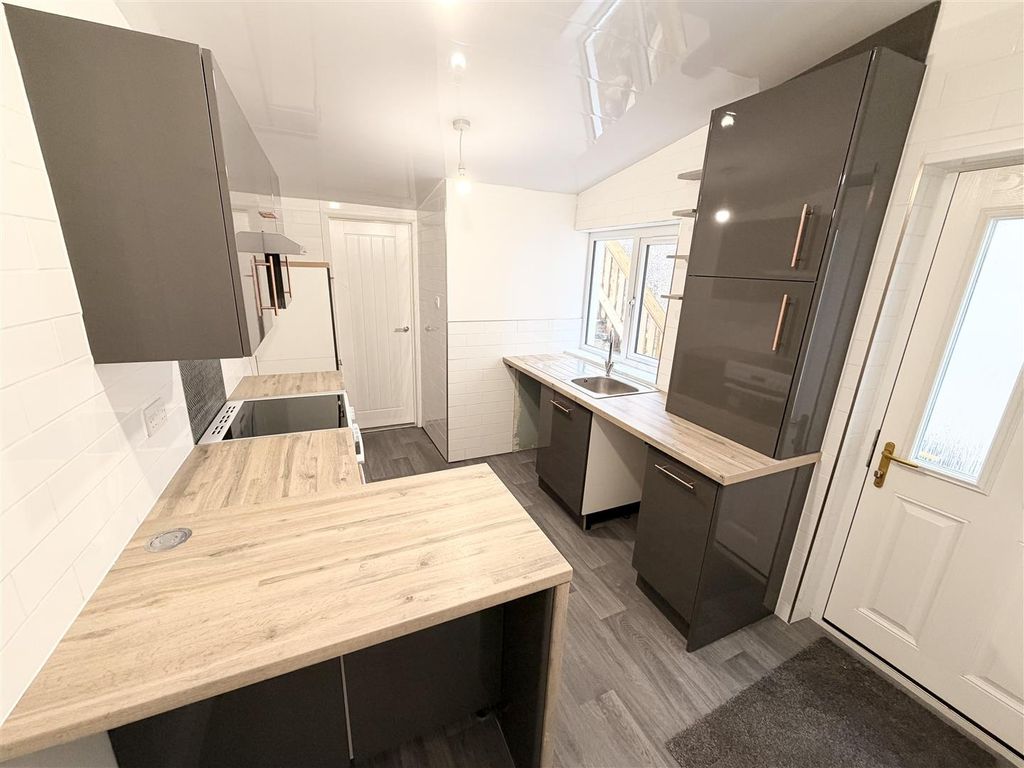 Additional image 14 of 3 bed semi-detached house to rentStation Terrace Maerdy Ferndale, Ferndale CF43
