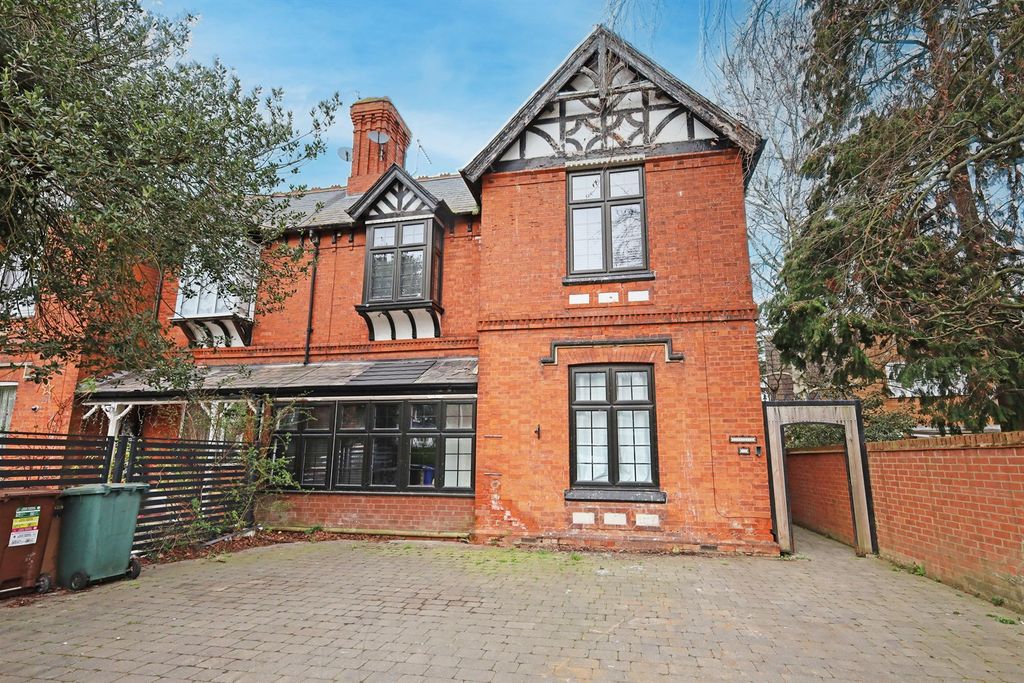 Property photo 1 of 19 (Main)