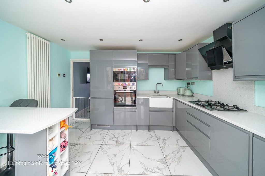 Property photo 3 of 20 Webbs-81.Jpg