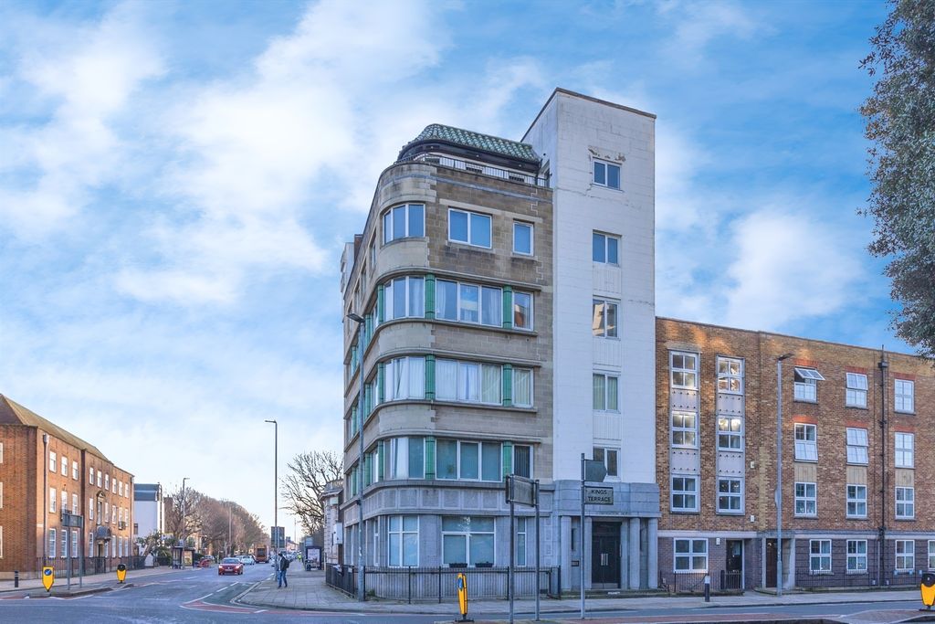 Property photo 1 of 20