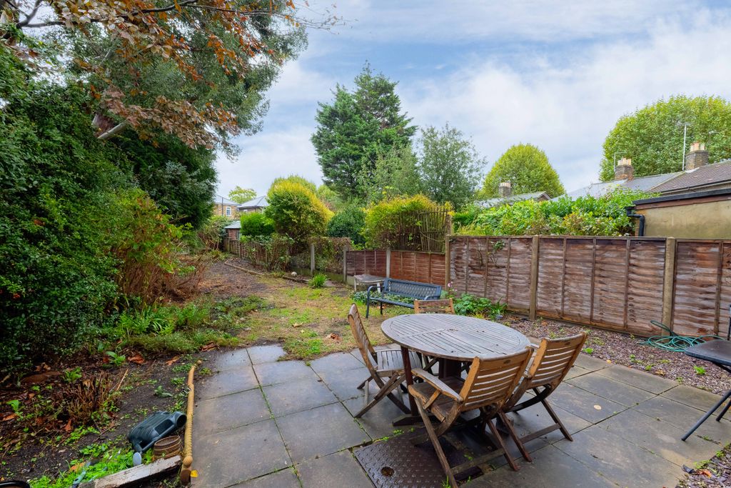 Property photo 2 of 11