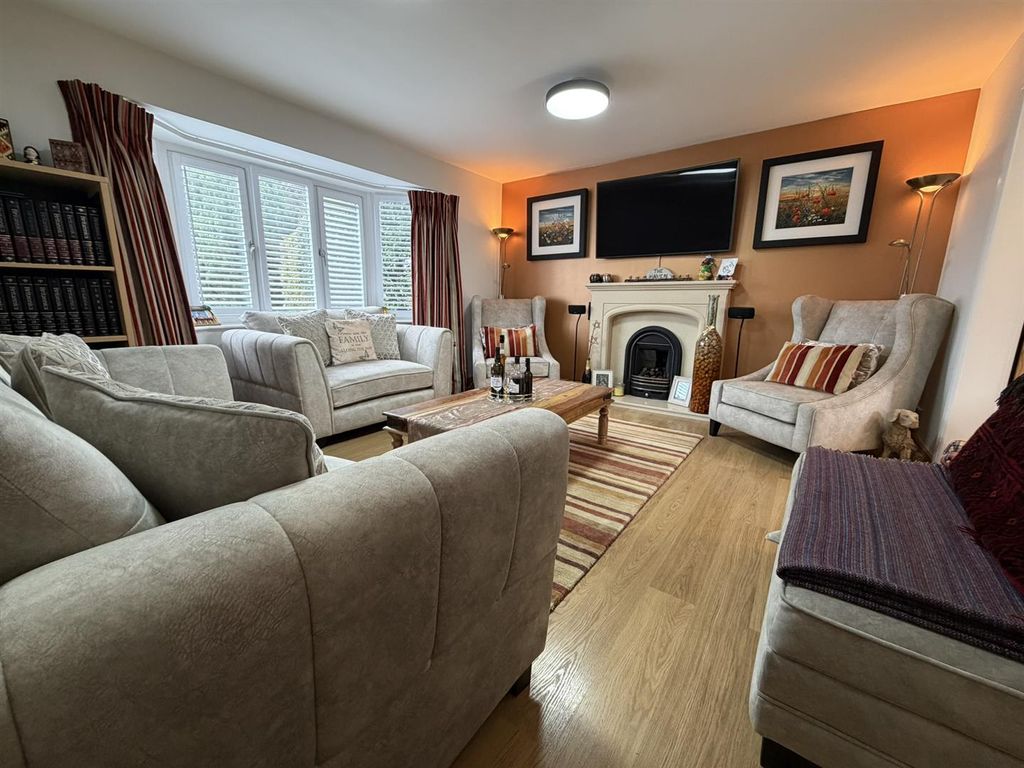 Additional image 6 of 4 bed property for saleShackleton Drive, Daventry NN11