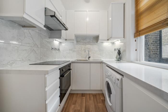 Property photo 3 of 11 Flat 2, Dukes Lane Mansions W8 4Jp-Low Res-7.Jpg