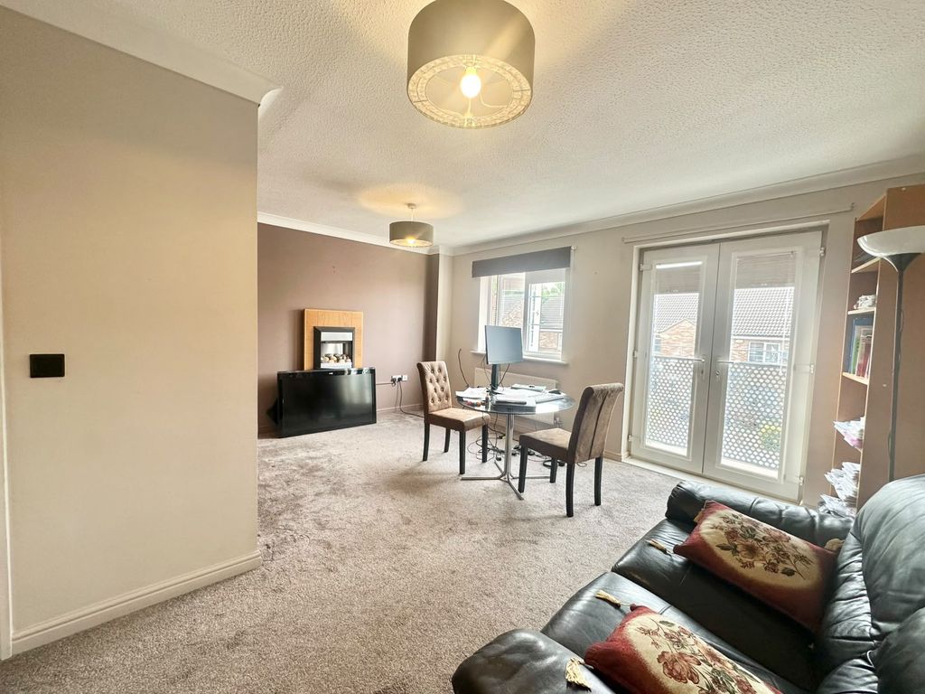 Property photo 2 of 14 Gallery