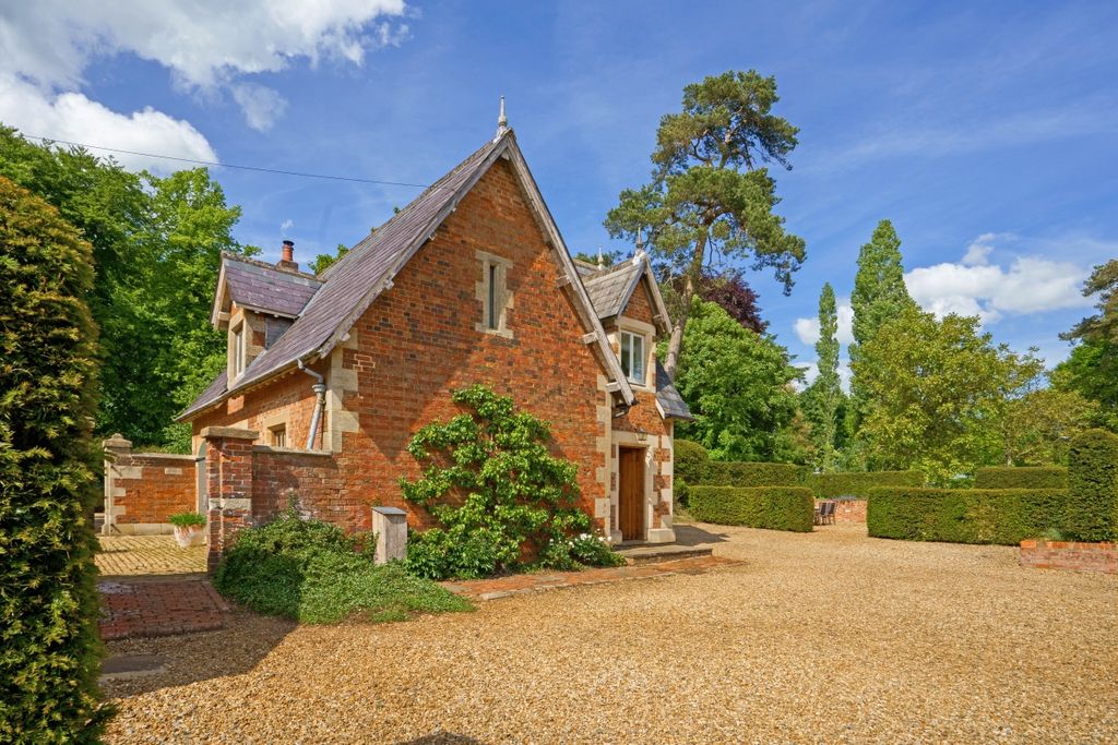 Property photo 1 of 15