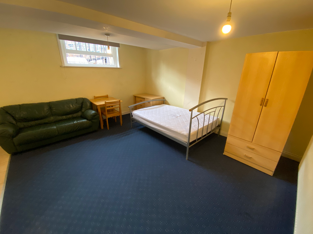 Property photo 1 of 4