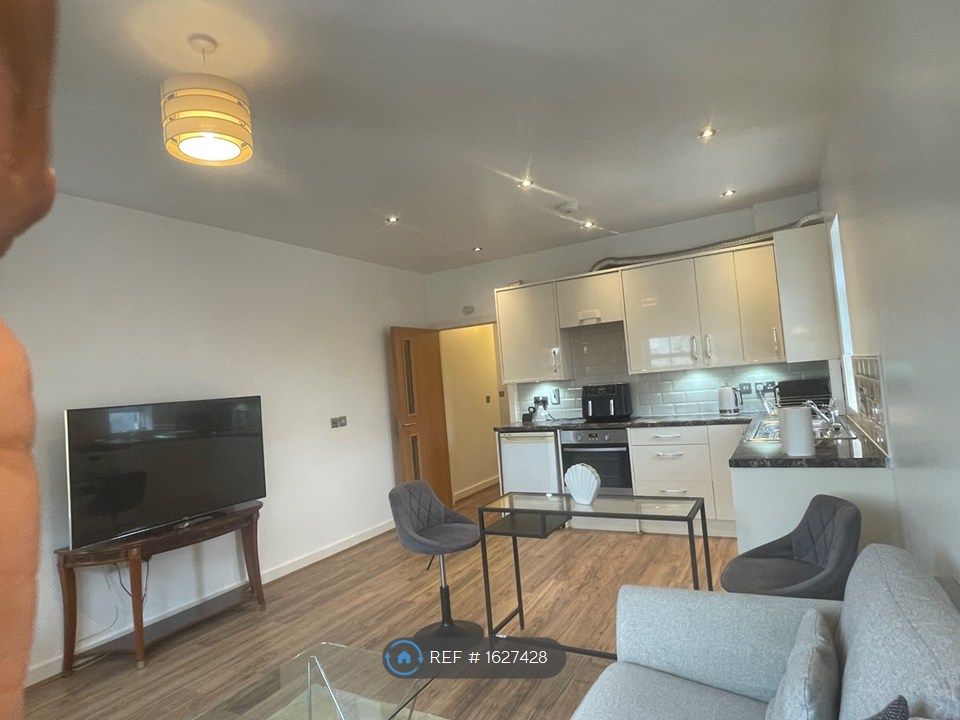 Property photo 3 of 16 Open Plan Kitchen
