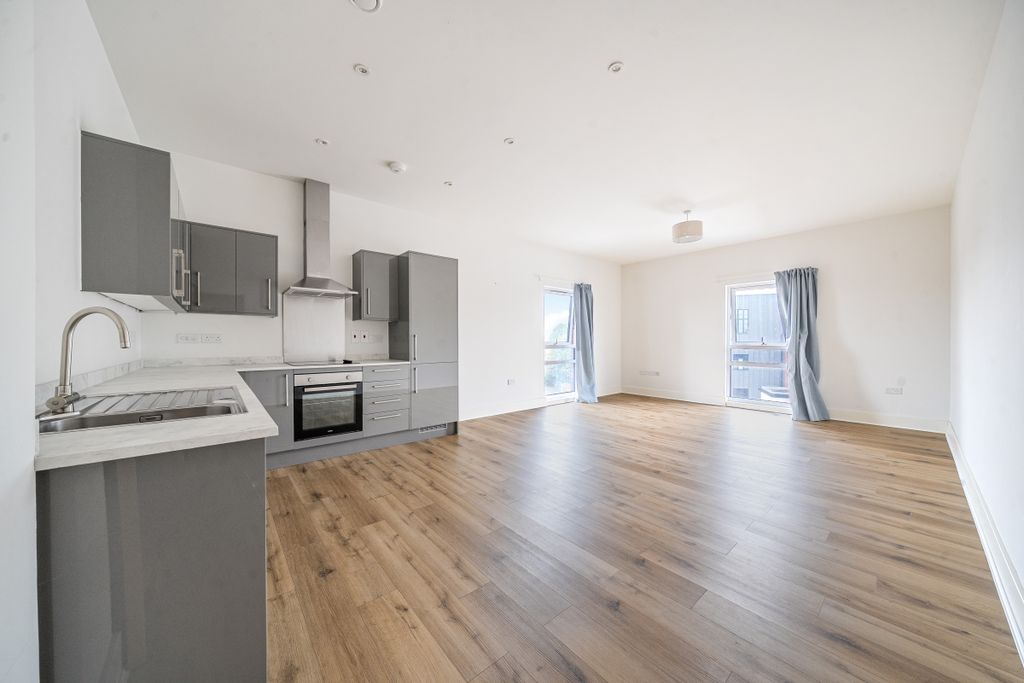 Property photo 2 of 14 1513911 (5)