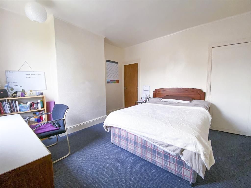 Property photo 3 of 6 3c65K8Az9Kkknrb1Zzneyq.Jpg